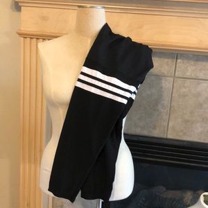 🎉NWOT High Waisted Crop Legging